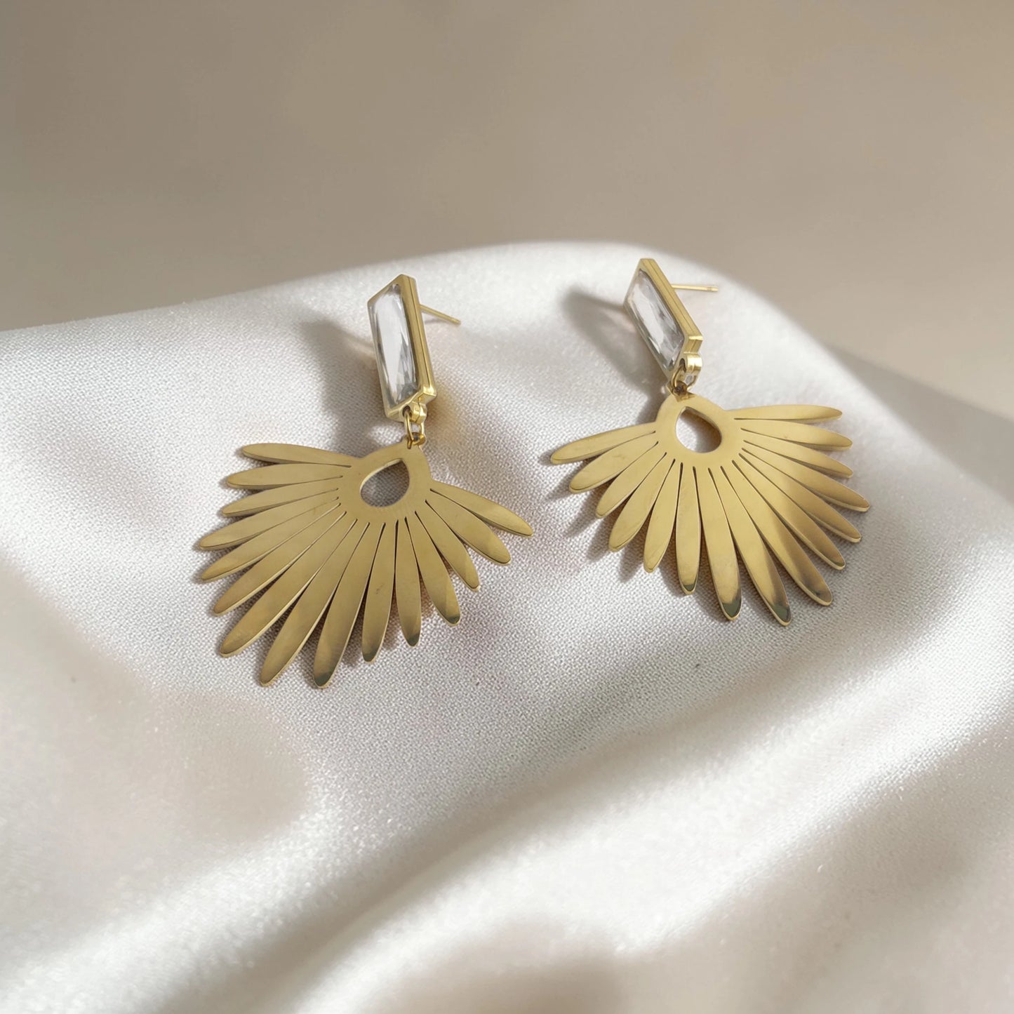 Gold Leafy Earrings