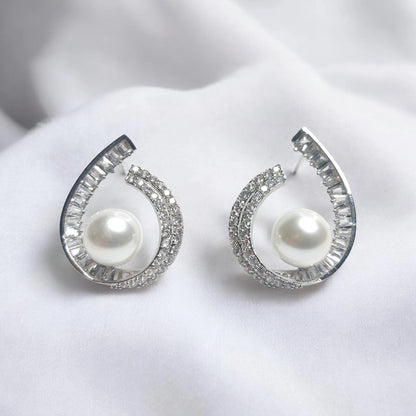 Pearl Half Earrings