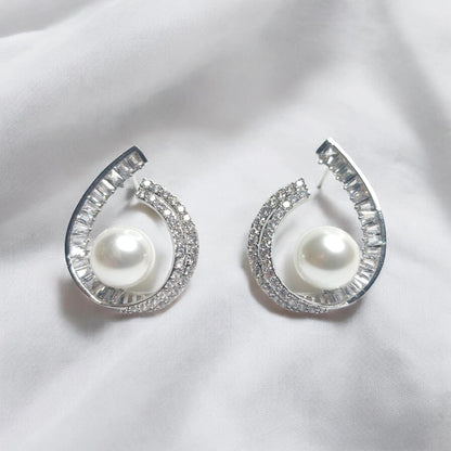 Pearl Half Earrings