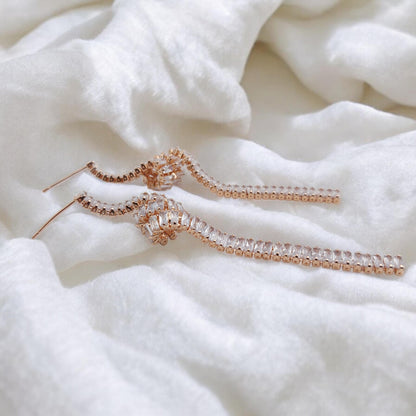 Free Curl Earrings