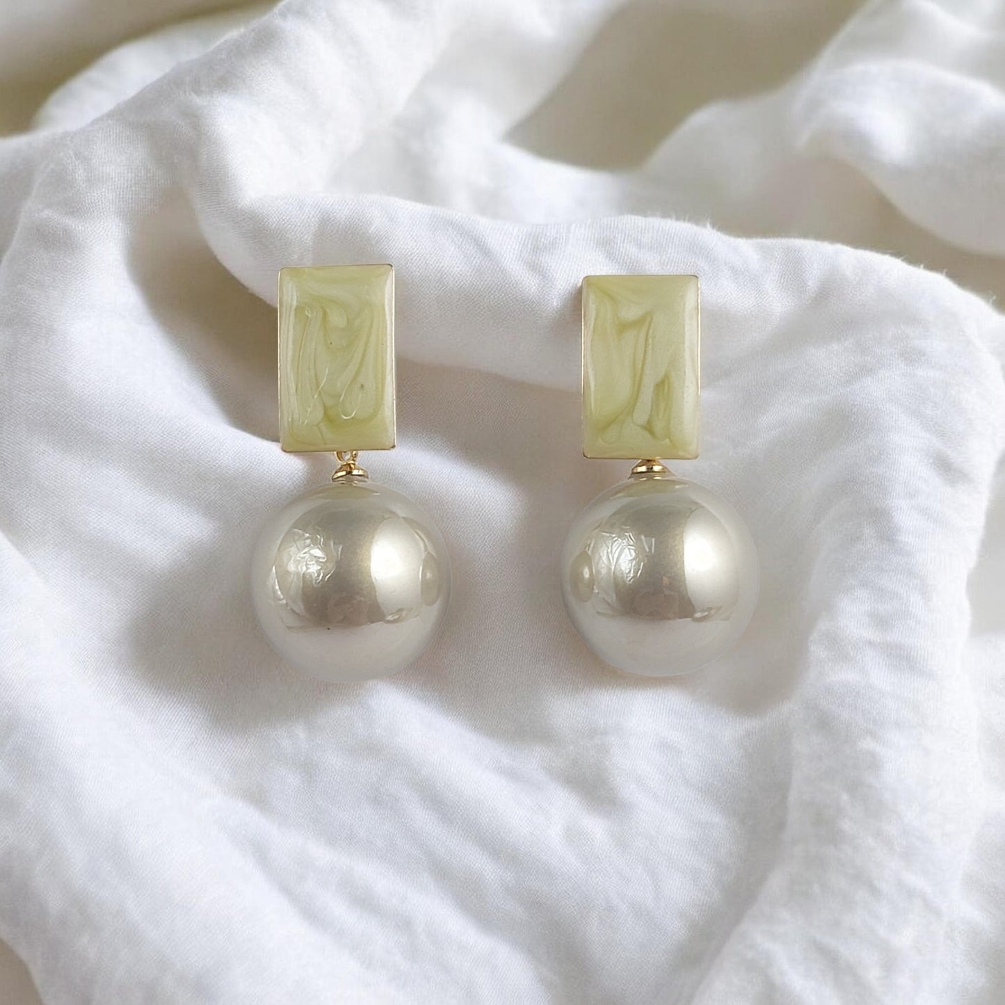 Ref Ball Earrings