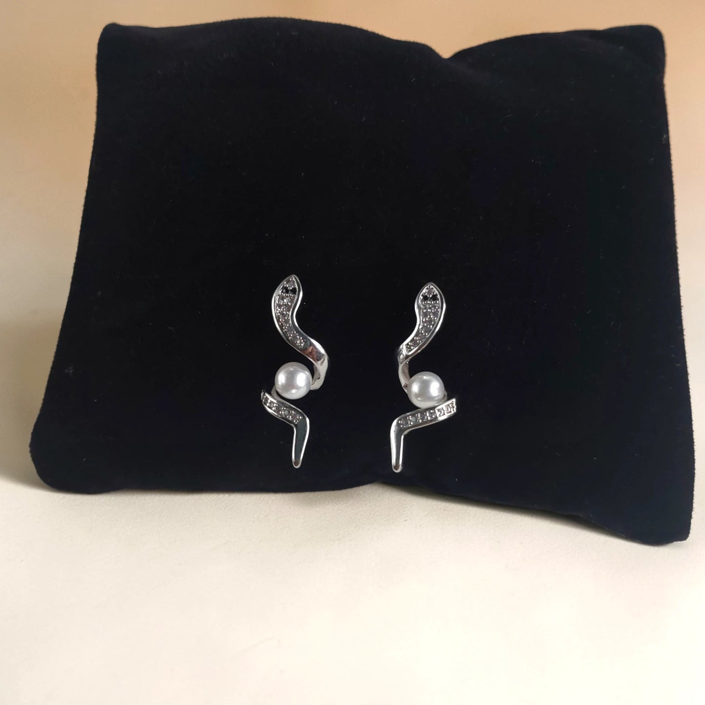 Snake Pearl Earrings