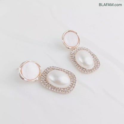 Curve Pearl Earrings